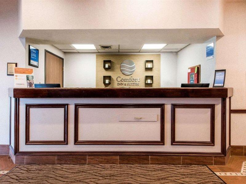 Comfort Inn & Suites Streetsboro - Kent Экстерьер фото