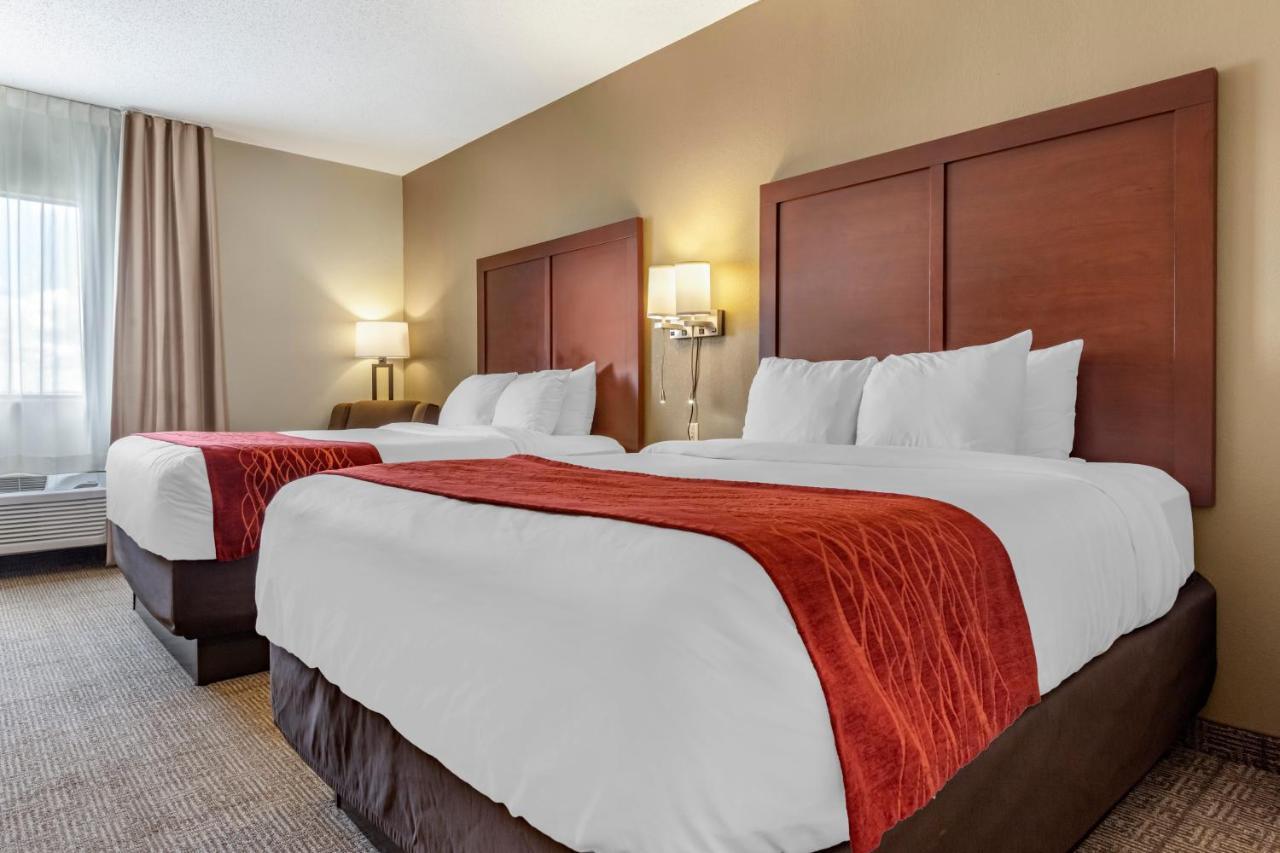 Comfort Inn & Suites Streetsboro - Kent Экстерьер фото