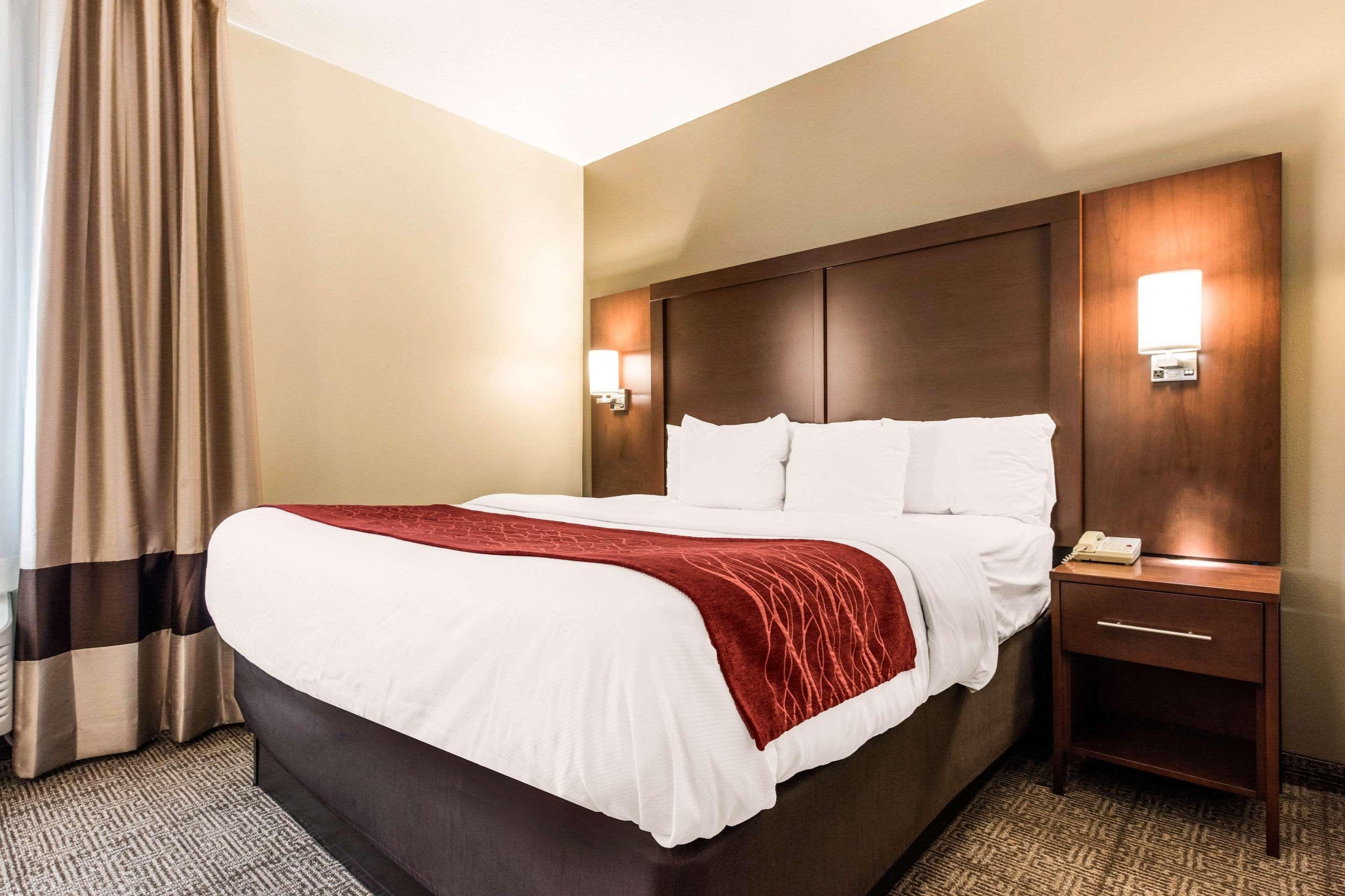 Comfort Inn & Suites Streetsboro - Kent Экстерьер фото