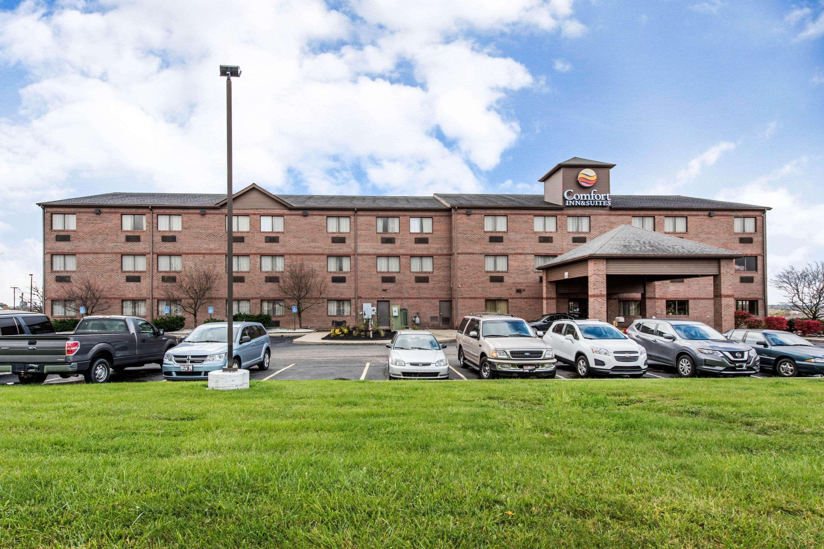 Comfort Inn & Suites Streetsboro - Kent Экстерьер фото
