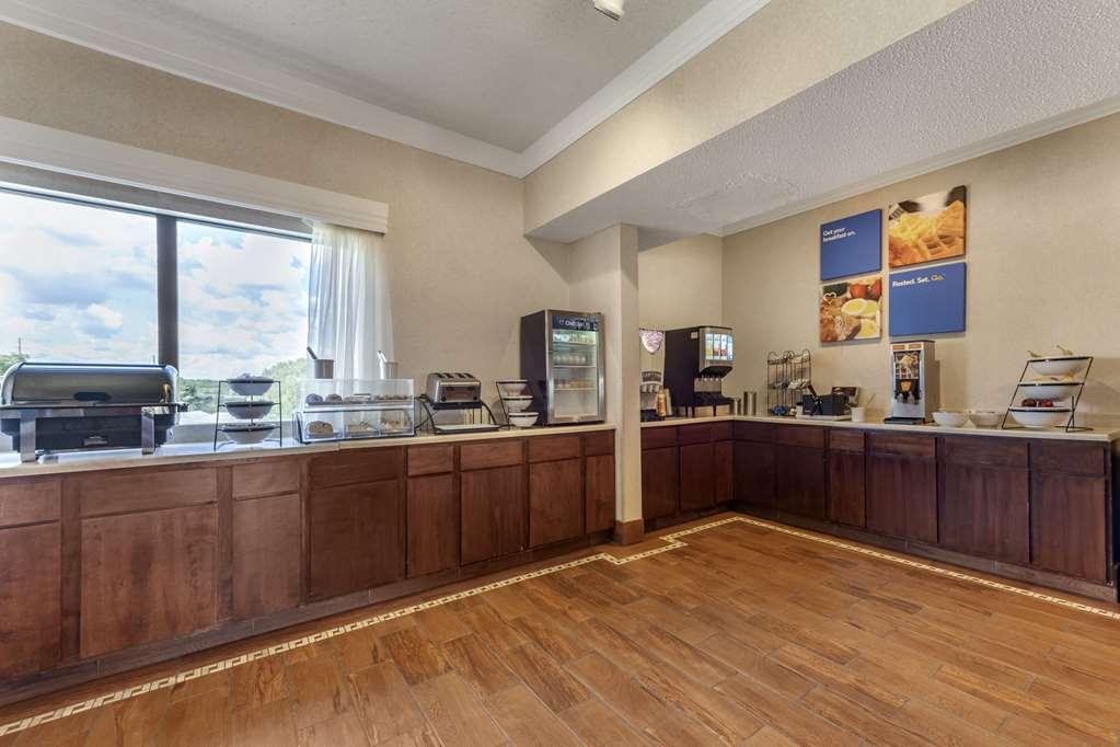 Comfort Inn & Suites Streetsboro - Kent Ресторан фото