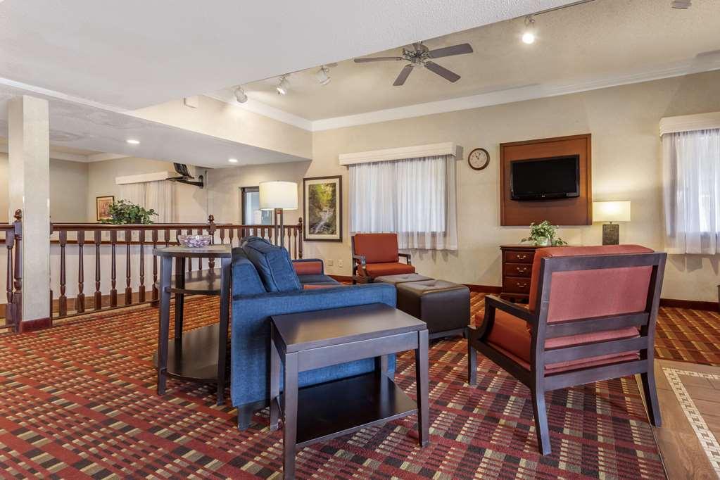 Comfort Inn & Suites Streetsboro - Kent Интерьер фото