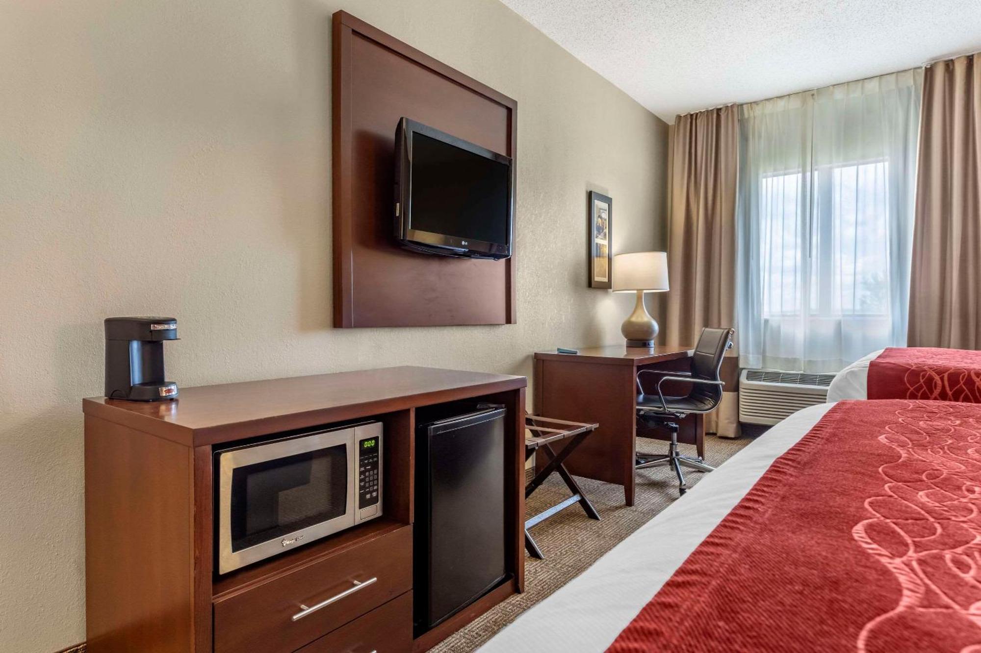 Comfort Inn & Suites Streetsboro - Kent Экстерьер фото